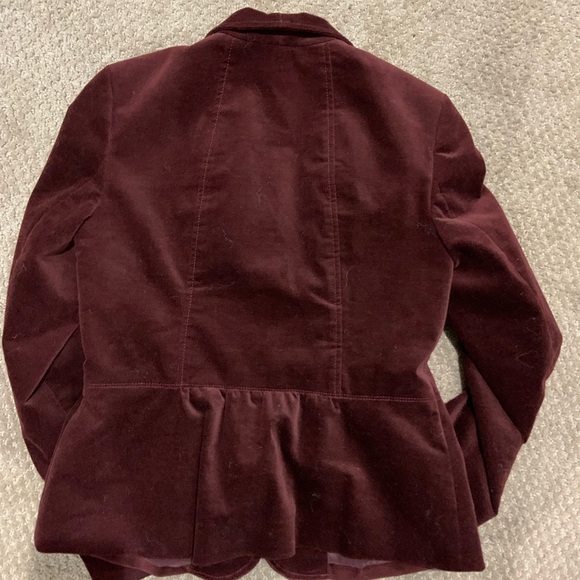 LIKE NEW TALBOTS VELOUR BUTTON DOWN BLAZER SIZE 4 - Picture 2 of 3